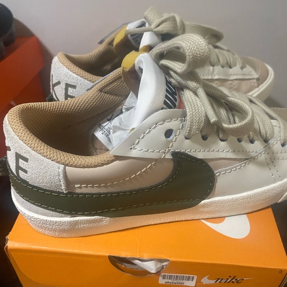 Nike Blazer - Picture 5 of 6